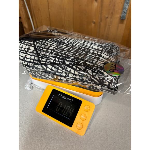 H&M Women’s Pencil Dress, Size 8, Black and White Print, EUC - Picture 9 of 9